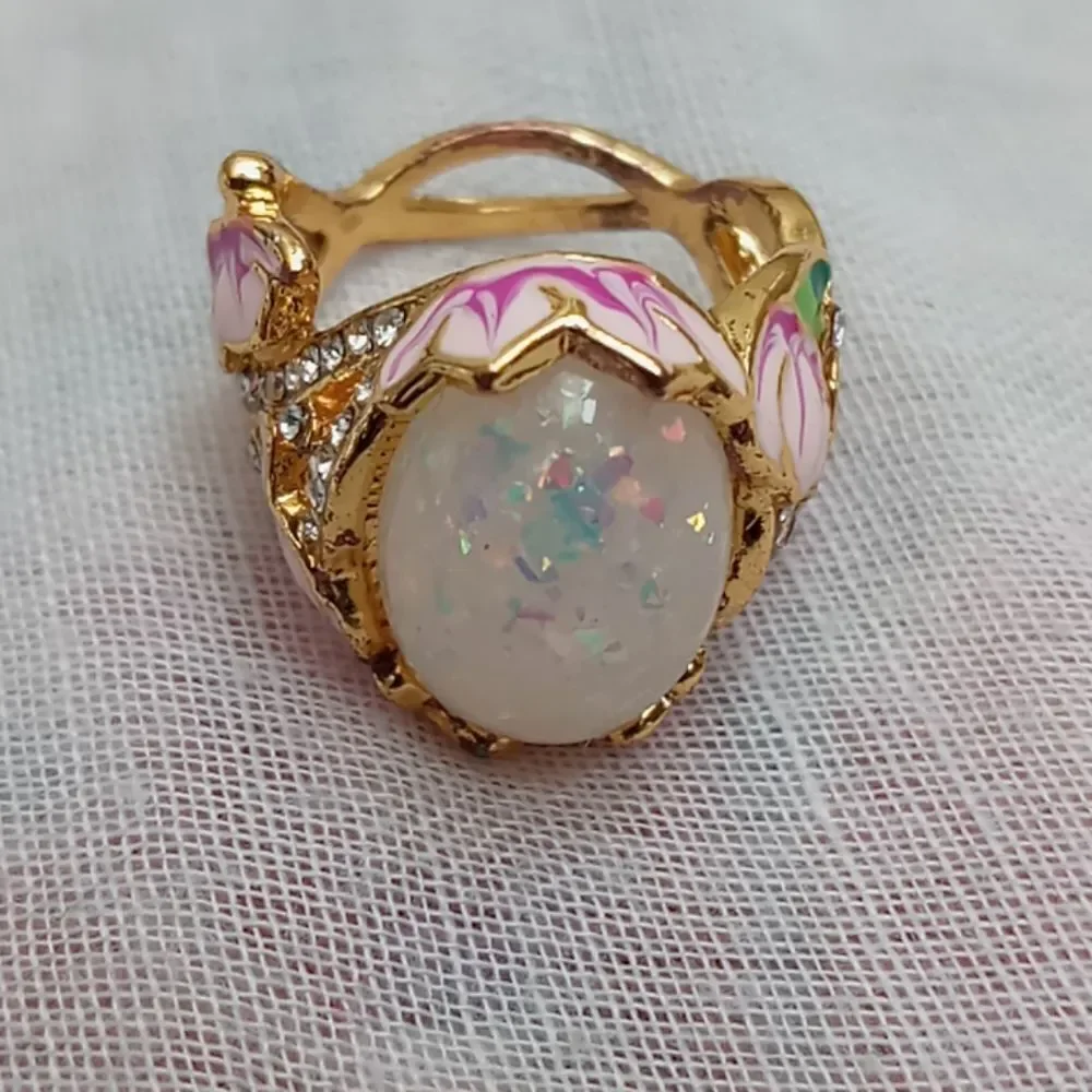 18k solid gold opal ring